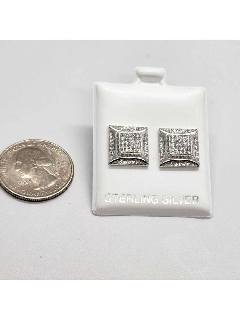 Brand New   Sterling Silver 925 Square  Design Earrings